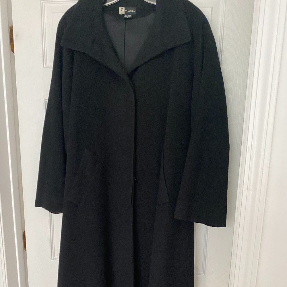Black Serle Coat